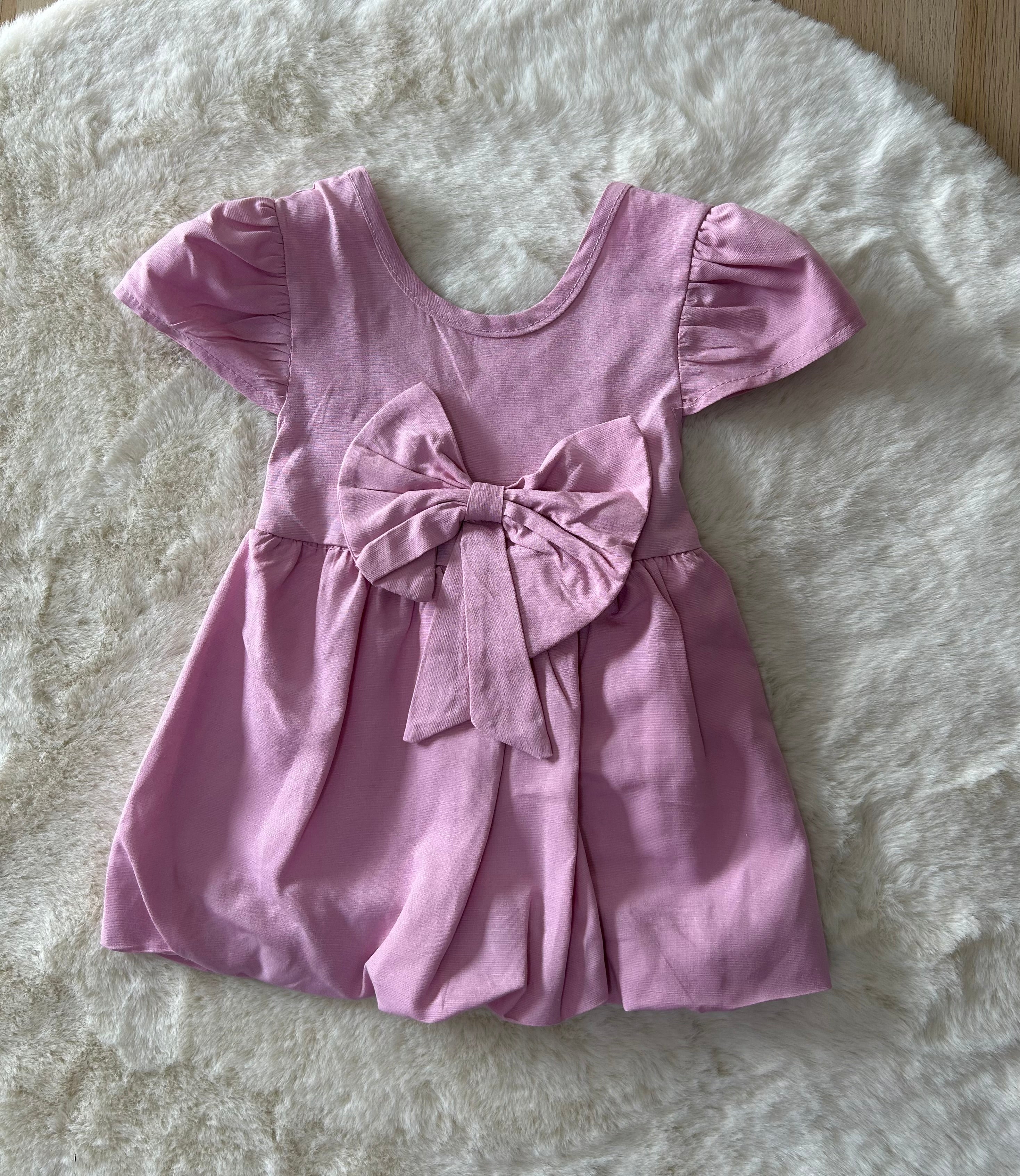 VESTITINO IN LINO CON SCOLLO ALLA SCHIENA